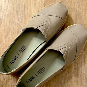 🆕 Toms Alpargata Flats 🥿